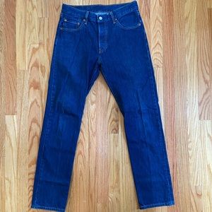Levi’s straight leg jeans